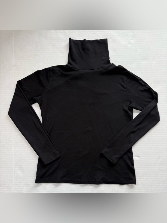 Ann Taylor Sweaters - DEFECT Ann Taylor Weekend Collection Turtleneck Top Black Size S